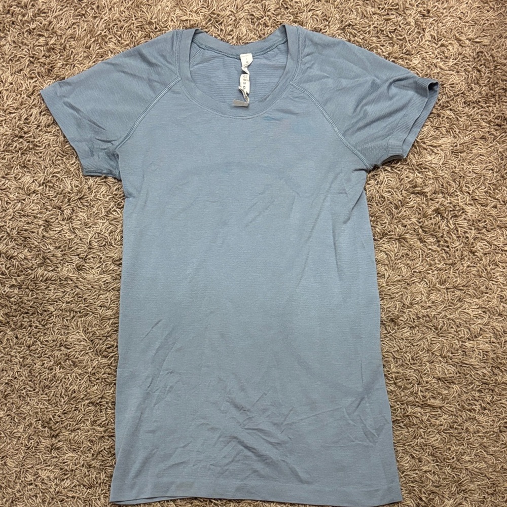 Lululemon swiftly tech short sleeve